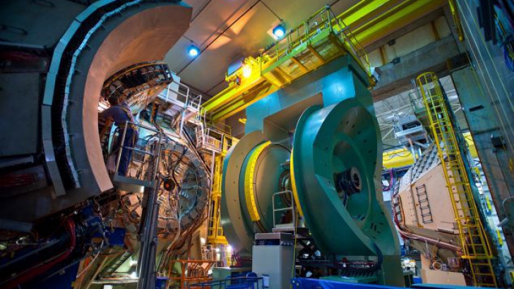 Un accelerator american de particule ar putea provoca Apocalipsa, se tem unii experți