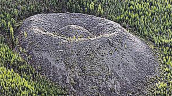 Misterul craterului "viu" din Siberia