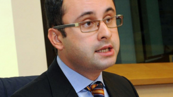 CRISTIAN BUŞOI demisionează de la conducerea CNAS