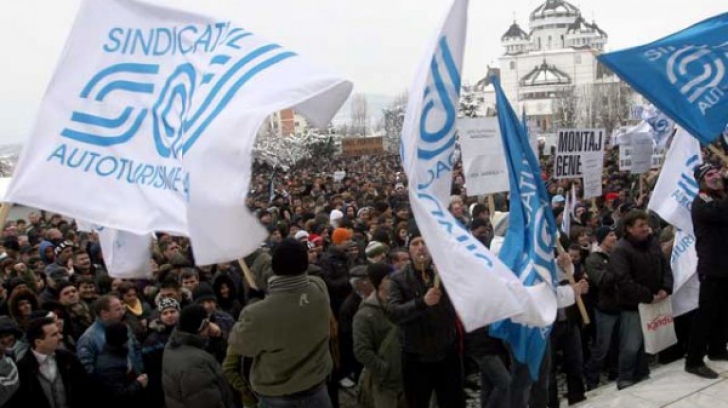 Sindicaliștii de la Dacia anunță organizarea unui miting de amploare pentru susținerea industriei auto