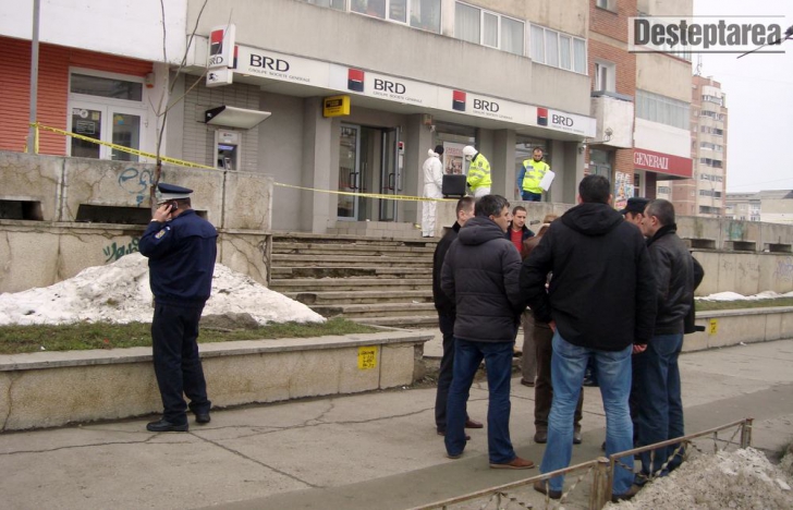 Jaf armat la o bancă din Bacău