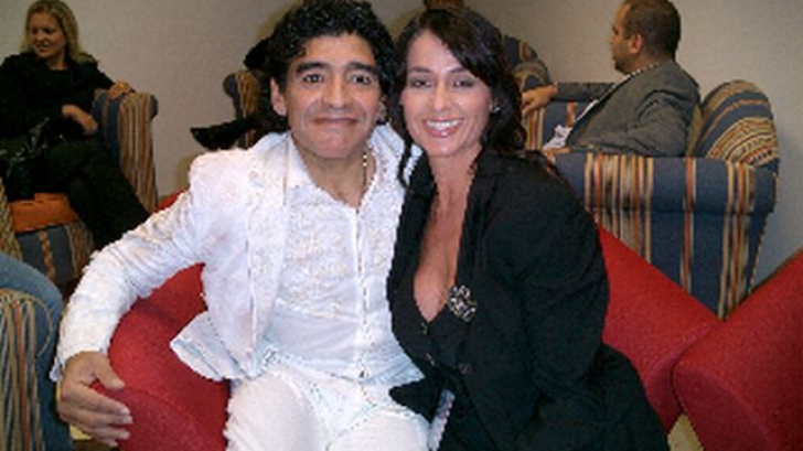 Gest ULUITOR facut de Diego Maradona pentru Nadia Comaneci