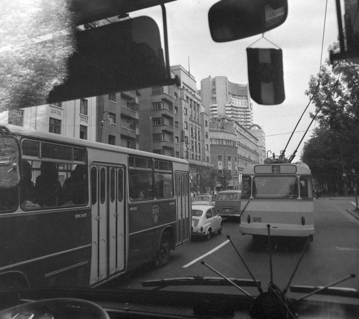 Bucureştiul de altădată: Traficul, dar și farmecul Bucureștiului în 1977