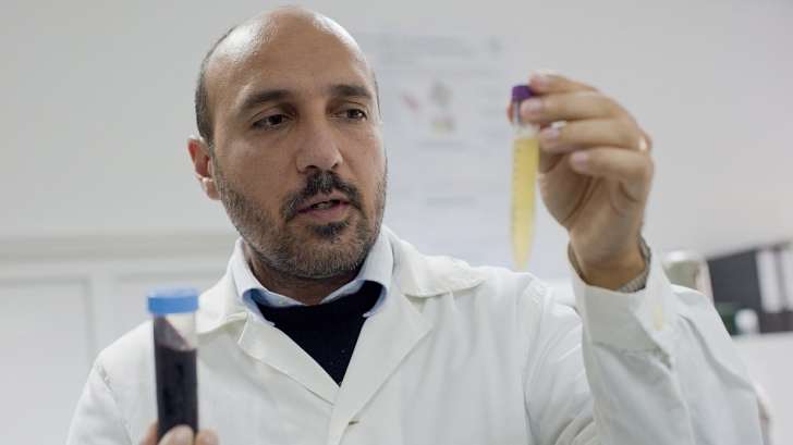 Radu Silaghi-Dumitrescu, inventatorul sângelui artificial, nu mai are fonduri pentru continuarea cercetărilor