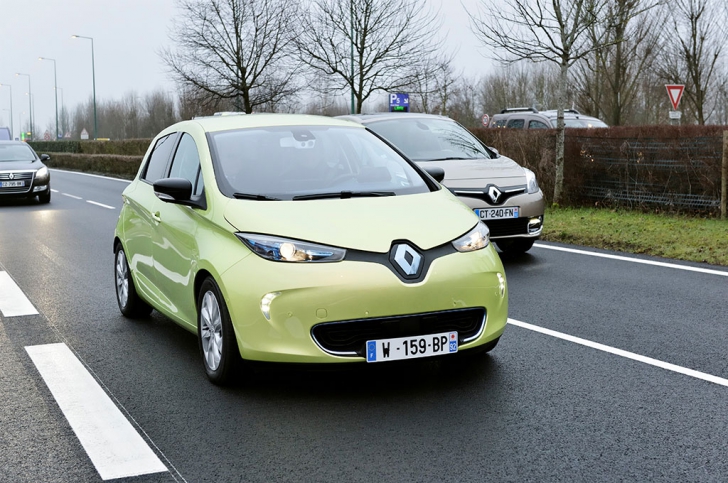 Viziunea Renault pentru condusul autonom: NEXT TWO