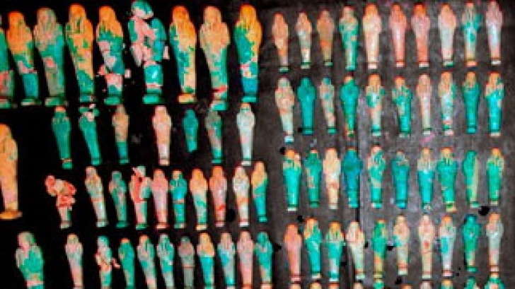 Comori incredibile descoperite în sarcofage din Egipt