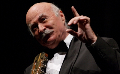 TUDOR GHEORGHE, LECŢIA: Dacă nu păstrezi frumuseţea limbii tale, nu poţi vorbi de dragoste / Foto: MEDIAFAX