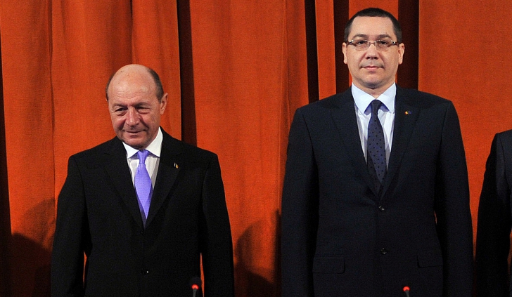 Băsescu şi Ponta, unul lângă altul