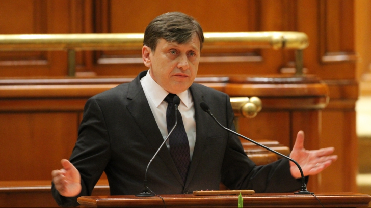 Antonescu: Atitudinea lui Tăriceanu este cea mai ruşinoasă a unui fost preşedinte al PNL / Foto: MEDIAFAX
