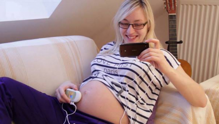 O nouă aplicaţie pentru telefonul mobil permite femeilor însărcinate să asculte bătăile inimii fătului