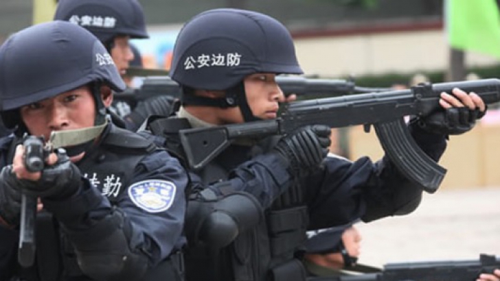 ATAC ARMAT într-o gară din China: 27 de morţi şi peste 110 răniţi