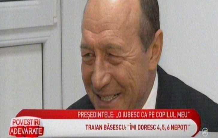 Traian Băsescu, într-o ipostază inedită într-o emisiune TV: aceea de bunic