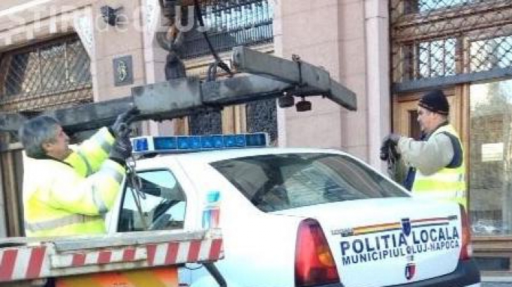 La Cluj se ridică și mașina Poliției Locale