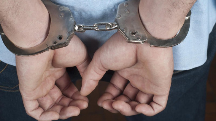 Opt români au fost condamnaţi în Franţa pentru trafic de fiinţe umane şi escrocherie