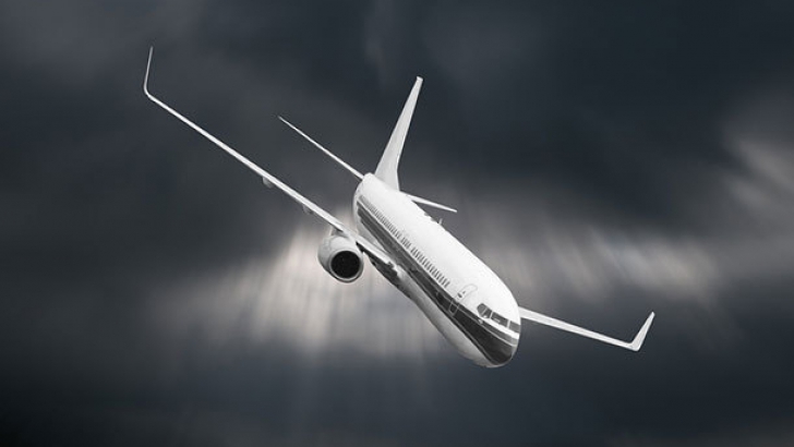 De ce sună telefoanele pasagerilor din avionul dispăut? Răspuns ŞOCANT al experţilor