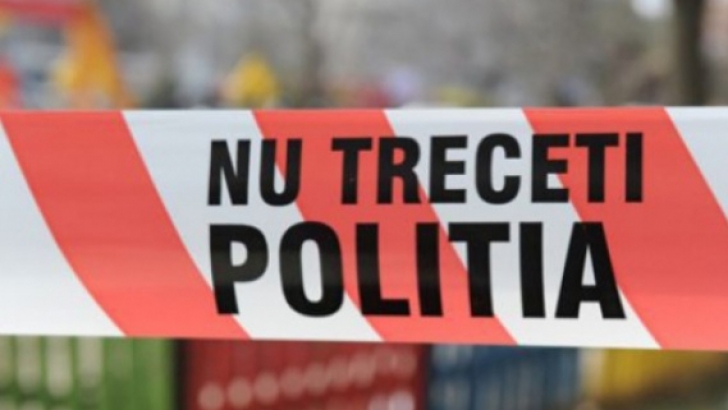 Bărbat dat dispărut de către familie, găsit spânzurat într-o cameră de hotel din Buşteni Bărbat dat dispărut de către familie, găsit spânzurat într-o cameră de hotel din Buşteni