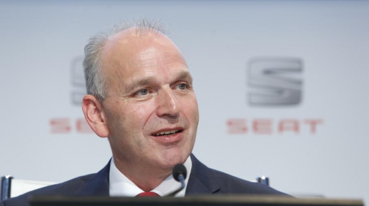 Jürgen Stackmann, Președintele SEAT, în timpul prezentării rezultatelor din 2013