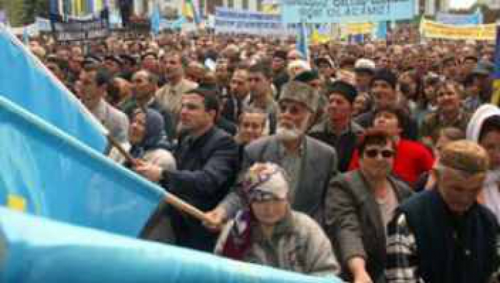 Tătarii din Crimeea ar putea fi nevoiţi să renunţe la o parte din terenurile pe care le deţin