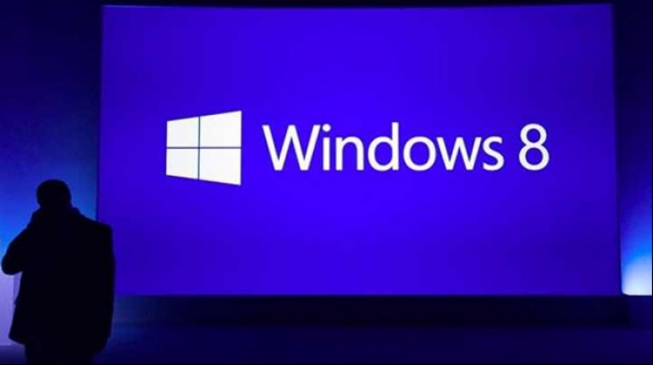 Fostul angajat Microsoft care a pus în circulaţie Windows 8 pe Internet, arestat
