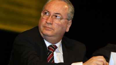 CEARTĂ în BP pentru "vacanţa electorală" la Senat. Haşotti lui Verestoy: "Muriţi de dragul României"