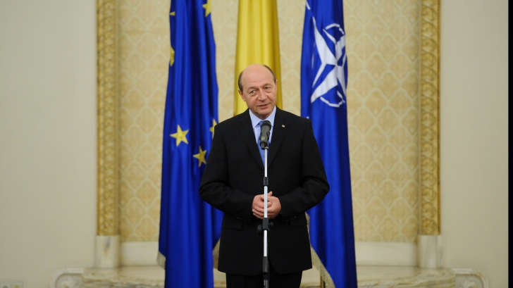Băsescu: Dreapta să stabilească criteriile în iunie şi din iulie să spună: Acesta e candidatul!