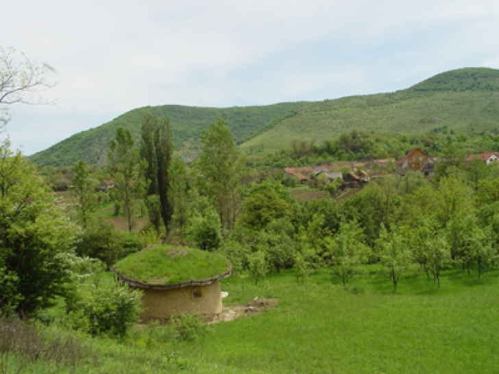 Uite cum arată căsuțele din povești dintr-un sat din Romania