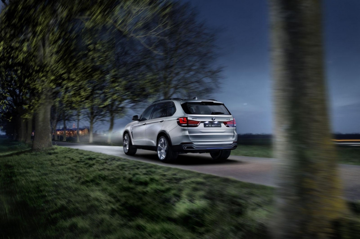 BMW X5 eDrive Concept, o versiune hibridă a lui X5 cu un consum de numai 3.8 litri/100 km