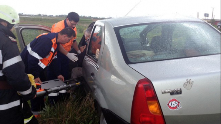 Accident grav cu un taxi în Banat