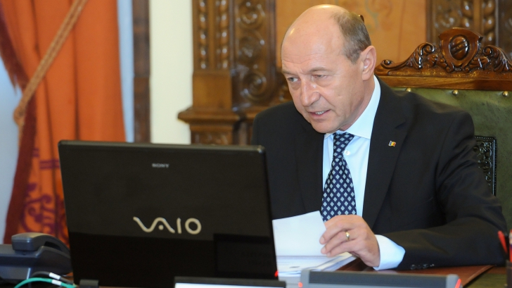Băsescu: CSAT nu e club de dezbatere, fac apel la premier să nu terfelească această instituţie