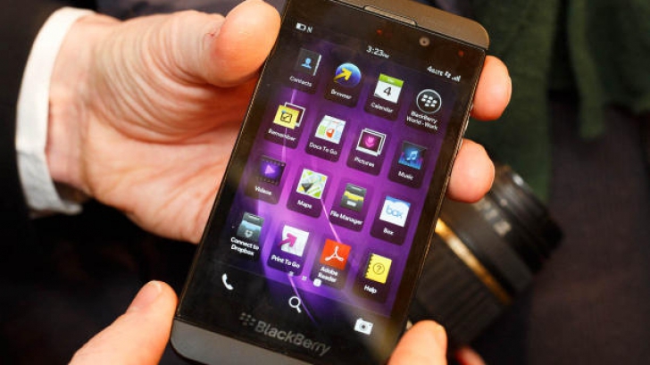 BlackBerry ar putea opri producţia de smartphone-uri