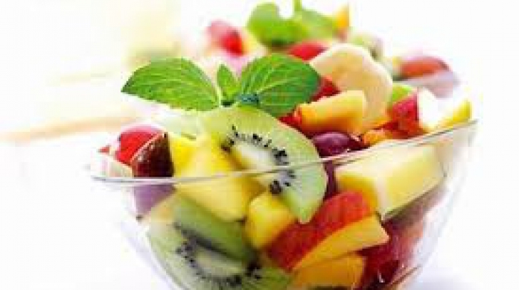 Cinci porții de fructe și legume pe zi sunt insuficiente pentru reducerea riscului unor afecțiuni grave