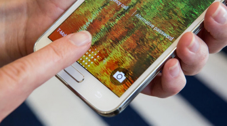 Cum au ridiculizat hackerii noul Samsung Galaxy S5