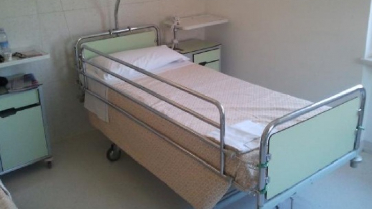 Incendiu Constanţa: Tânăra rănită a fost detubată, ar putea fi operată marţi