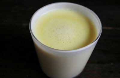 Leacul, un fel de lapte, se prepara din tumeric