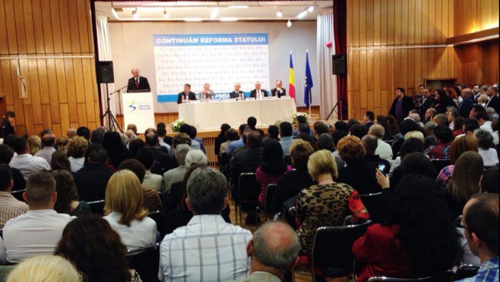 Traian Băsescu, aplaudat la Timișoara: Statul a ajuns o mașinărie a partidelor