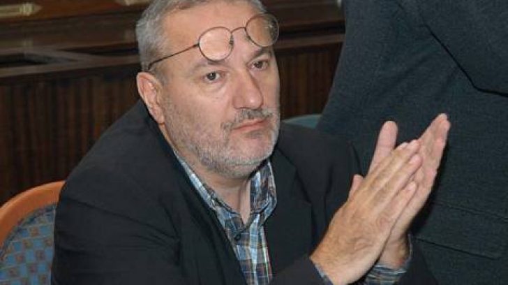 Mircea Mihăieş anunţă că îl va da în judecată pe premierul Ponta, care l-a numit fascist