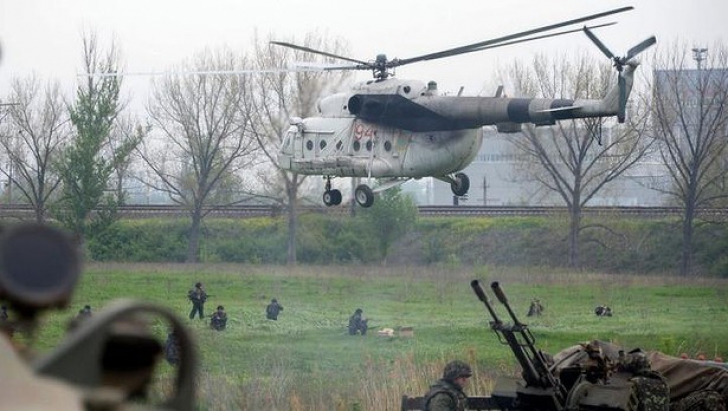 Elicopter militar ucrainean, doborât de separatiștii din Slaviansk
