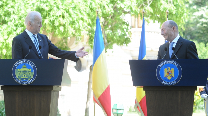 Preşedintele Traian Băsescu a discutat vineri, prin telefon, cu vicepreşedintele SUA, Joseph Biden