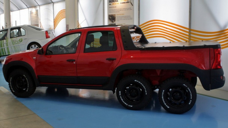 Dacia Duster pick-up cu şase roţi! Dustruck e făcut de inginerii de la Centrul Tehnic Titu