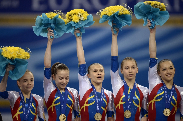 AUR și mai multe medalii de ARGINT și BRONZ pentru echipa națională de gimnastică la CE de la Sofia