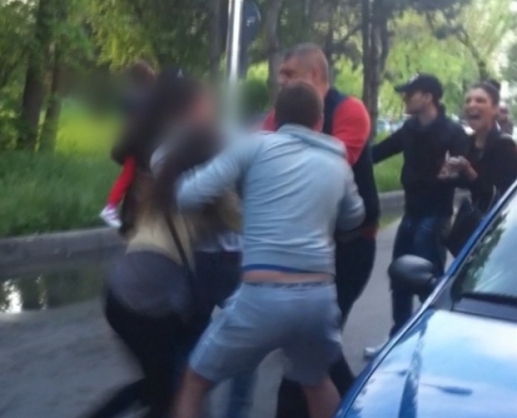 Scandal &icirc;ntre Mitea şi doi scandalagii