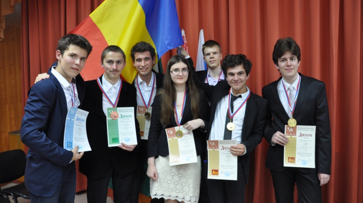 ROMÂNIA a luat LOCUL I la Olimpiada Internațională de Chimie "D. Mendeleev" desfășurată în Rusia
