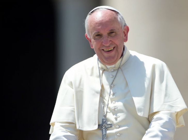 Papa Francisc denunţă exilul forţat al creştinilor "alungaţi din Orientul Mijlociu"