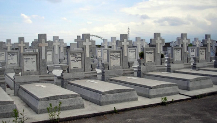 MORMINTE INUNDATE în Cimitirul Municipal Sibiu