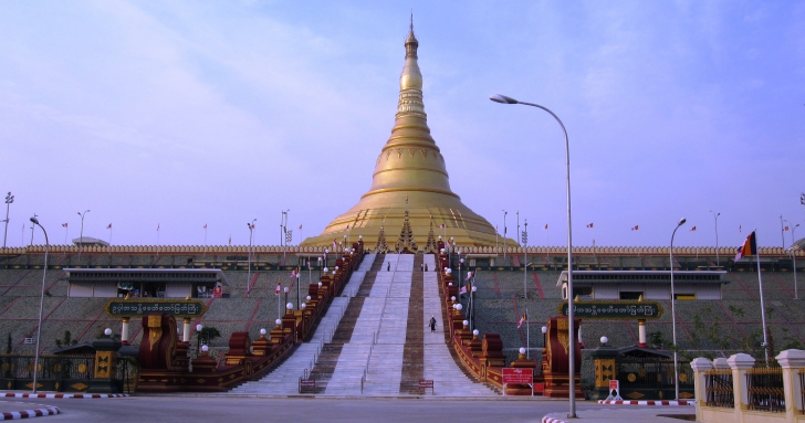 Imagini din noua capitală a Birmaniei