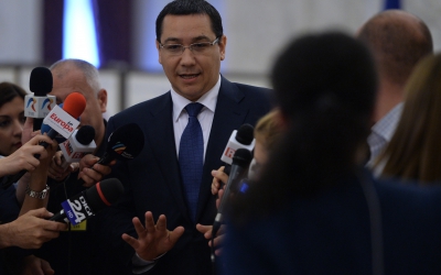 PONTA, la aniversarea Senatului: Neinvitarea preşedintelui, O SITUAŢIE ANORMALĂ / Foto: MEDIAFAX