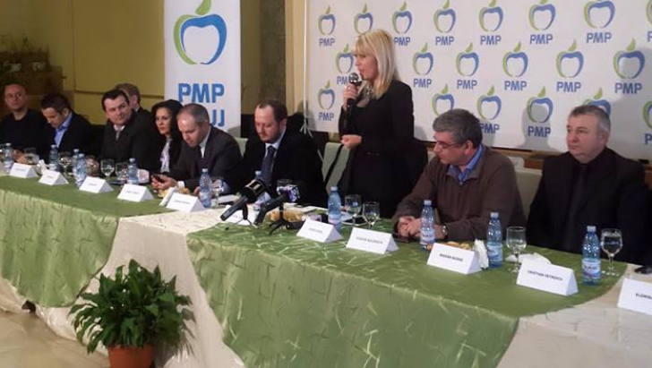 ZI DECISIVĂ PENTRU PMP: E ales preşedintele partidului