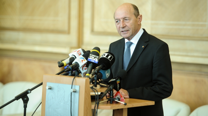 Traian Băsescu a graţiat o mamă a cinci copii, condamnată pentru furt