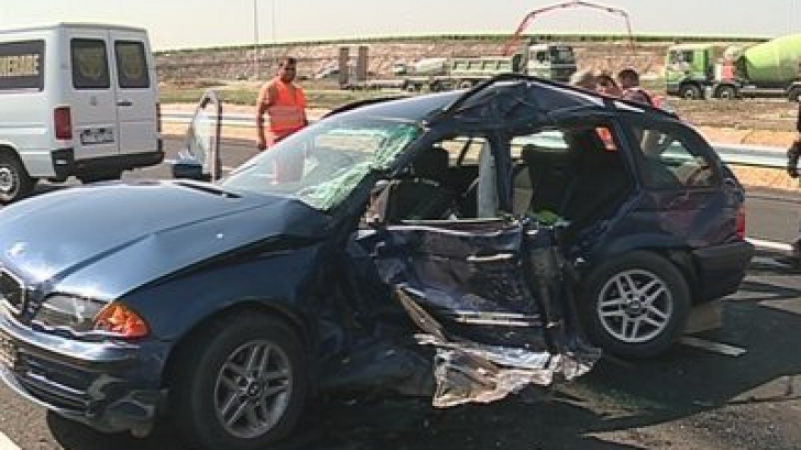 Cinci persoane, între care trei copii, au fost rănite într-un accident produs pe Autostrada Soarelui