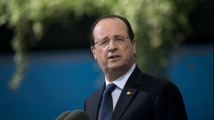 Președintele Franței, Francois Hollande, denunță agresarea unui tânăr din România